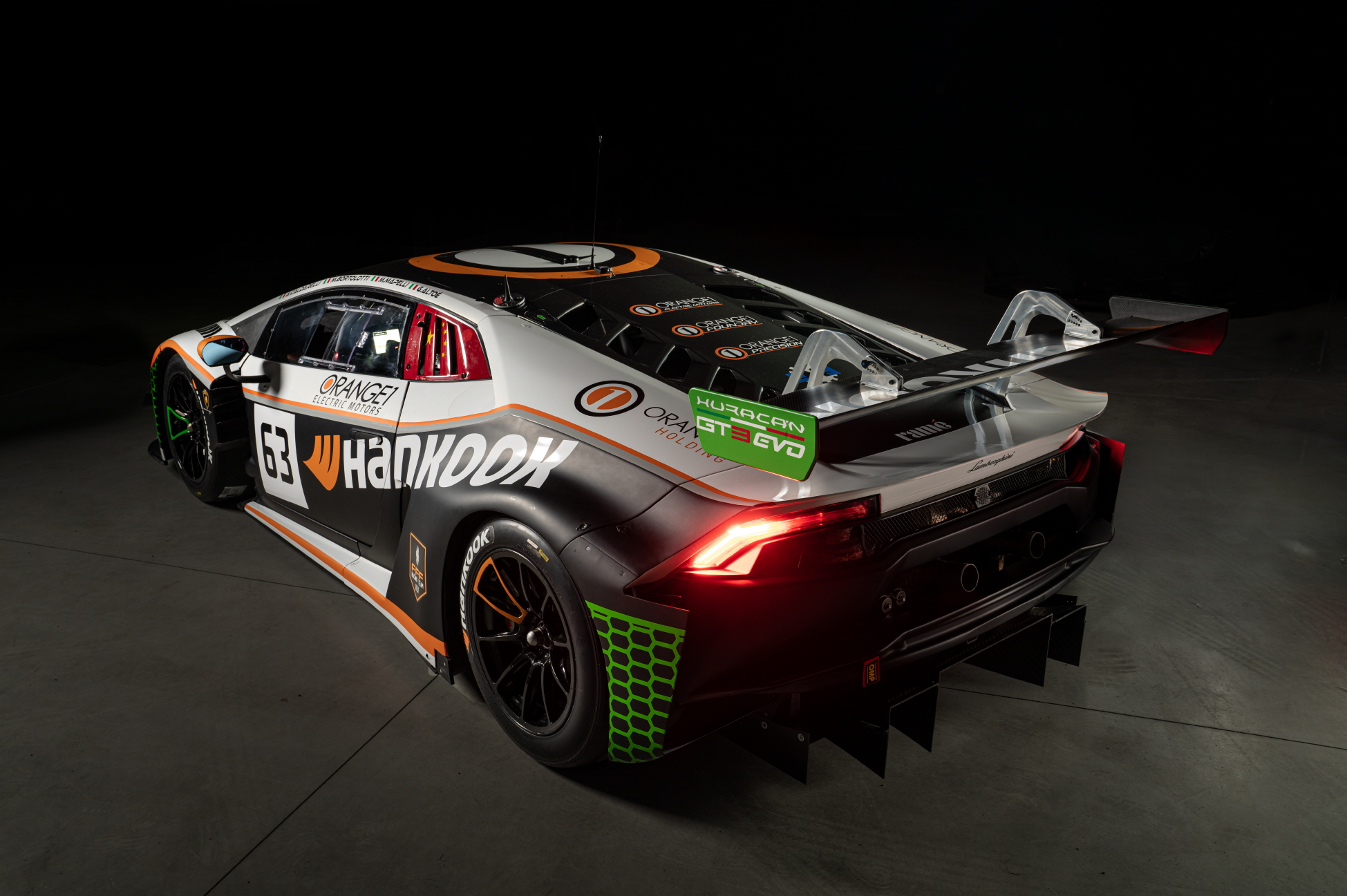 ItalianquartettodriveforthenewHankookFFFRacingTeamatthe49thADACTOTAL24hRace3