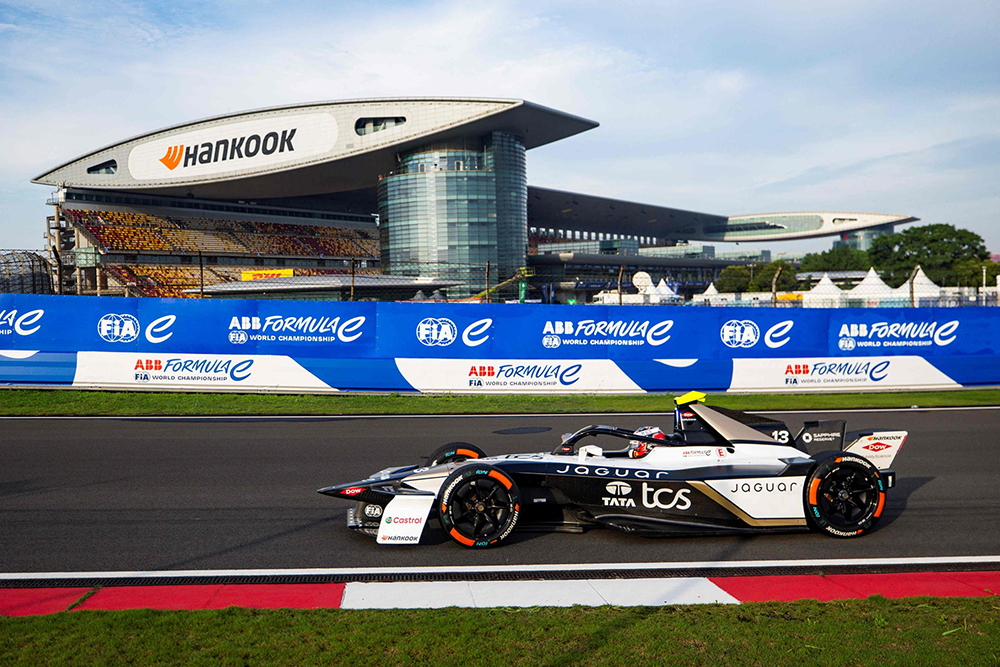 formula_e_s12_round_12_13_shanghai_e_prix_race_photo_1