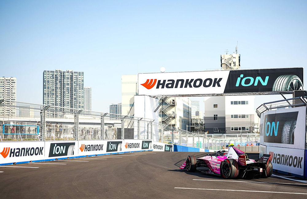 formula_e_s11_round_8_9_tokyo_e_prix_race_photo_2