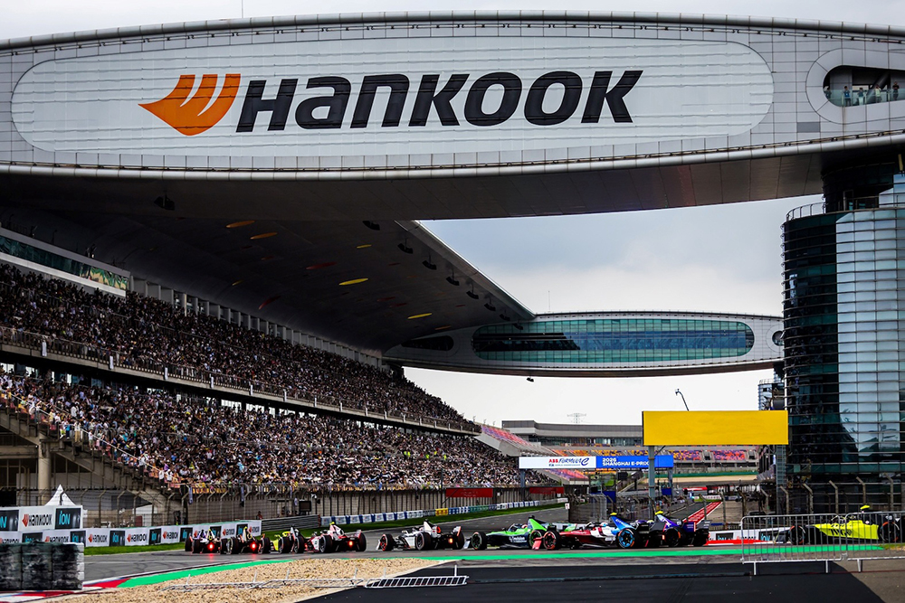 포뮬러_e_시즌_12_상하이_e_prix_경기_장면_2